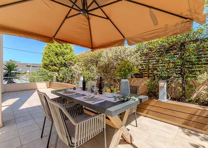 Conte Marino アパート ハニア